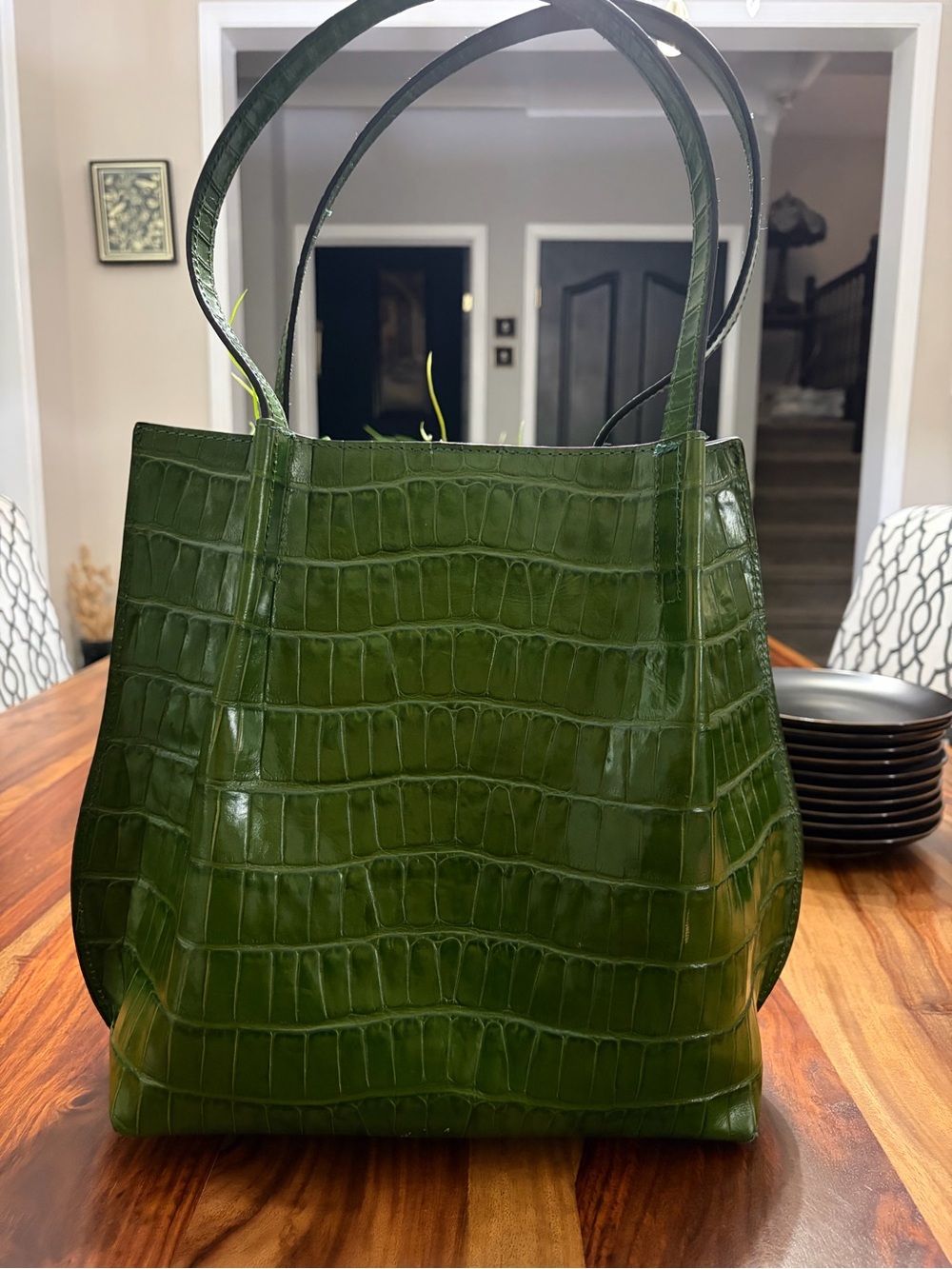 Ame by Mia Touché Croc -Embossed Structured Green leather Tote 🐊